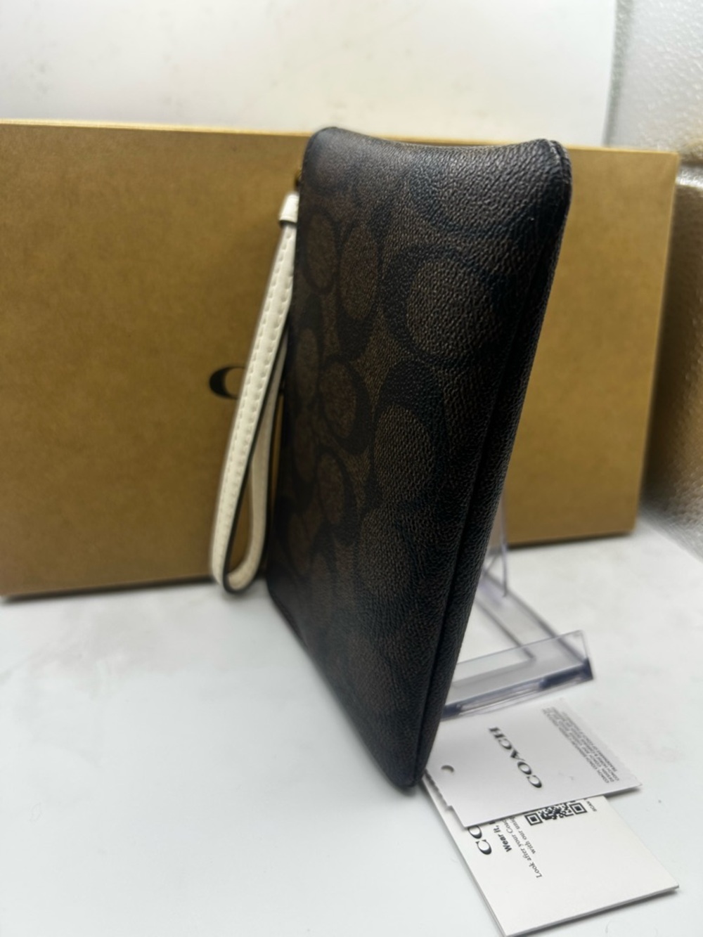 Coach Corner Zip Wristlet in Signature Canvas with Varsity Motif, NWT/Box - Picture 8 of 15